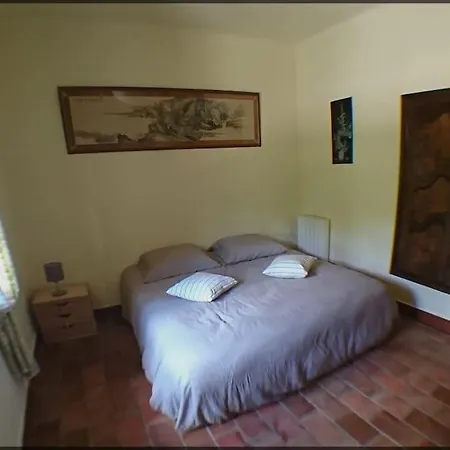 Mas Provencal A 100 M De La Βίλα